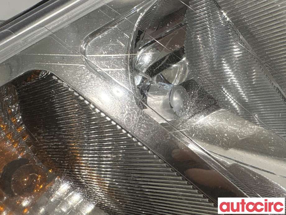 Frontlykt venstre halogen til Ford Transit Connect 2009-2013 (Type I, Fase 2)  (FORD|1346495||2T14-13005-AF)