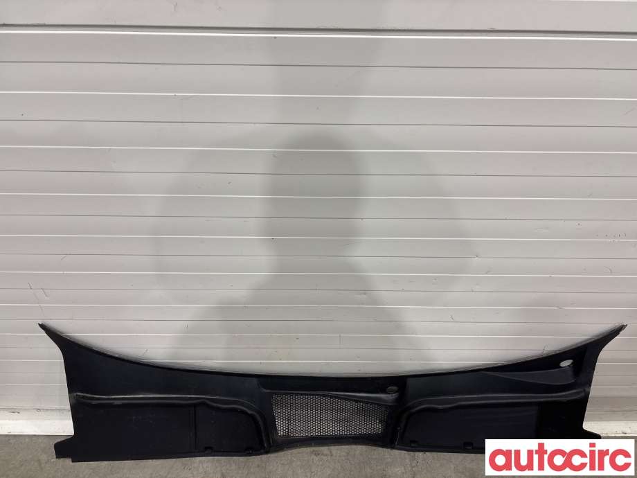 Deksel til Audi A4 2015-2019 (Type V, Fase 1) (B9) (B9) (AUDI|8W1819403|)