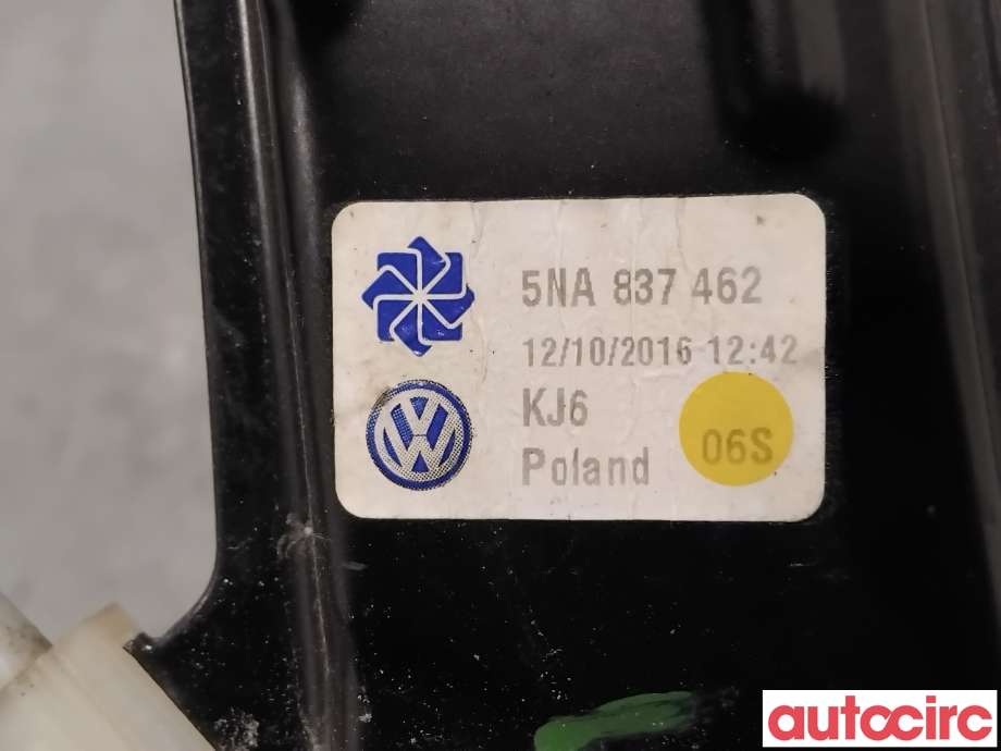 Ruteheis til VW Tiguan 2016-2020 (Type II, Fase 1)  (VOLKSWAGEN|5NA837462A||5NA837462)