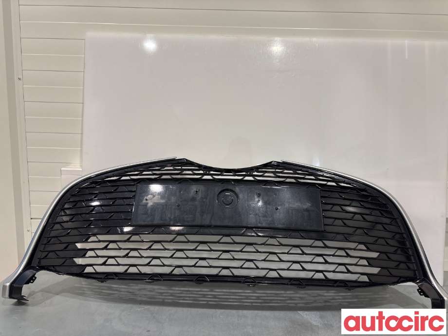 Grill til Toyota Yaris, 2014-2020 (Type III, Fase 2)  (TOYOTA|531020D110)