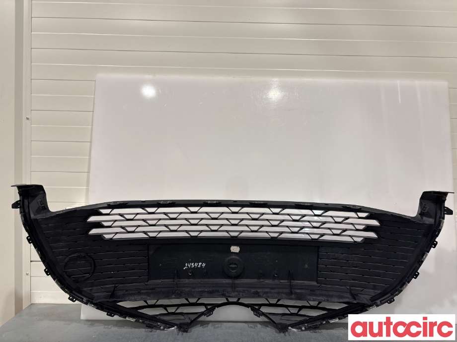 Grill til Toyota Yaris 2014-2020 (Type III, Fase 2)  (TOYOTA|531020D110|)