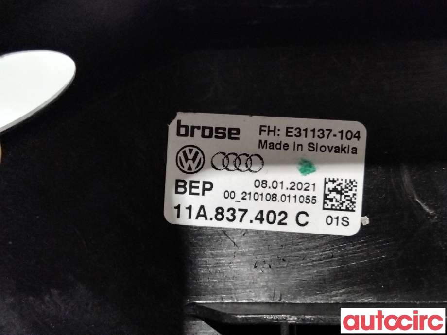 Ruteheis til VW ID.3 2020-->>  (VOLKSWAGEN|11A837462D|11A837402C|11A837462F)