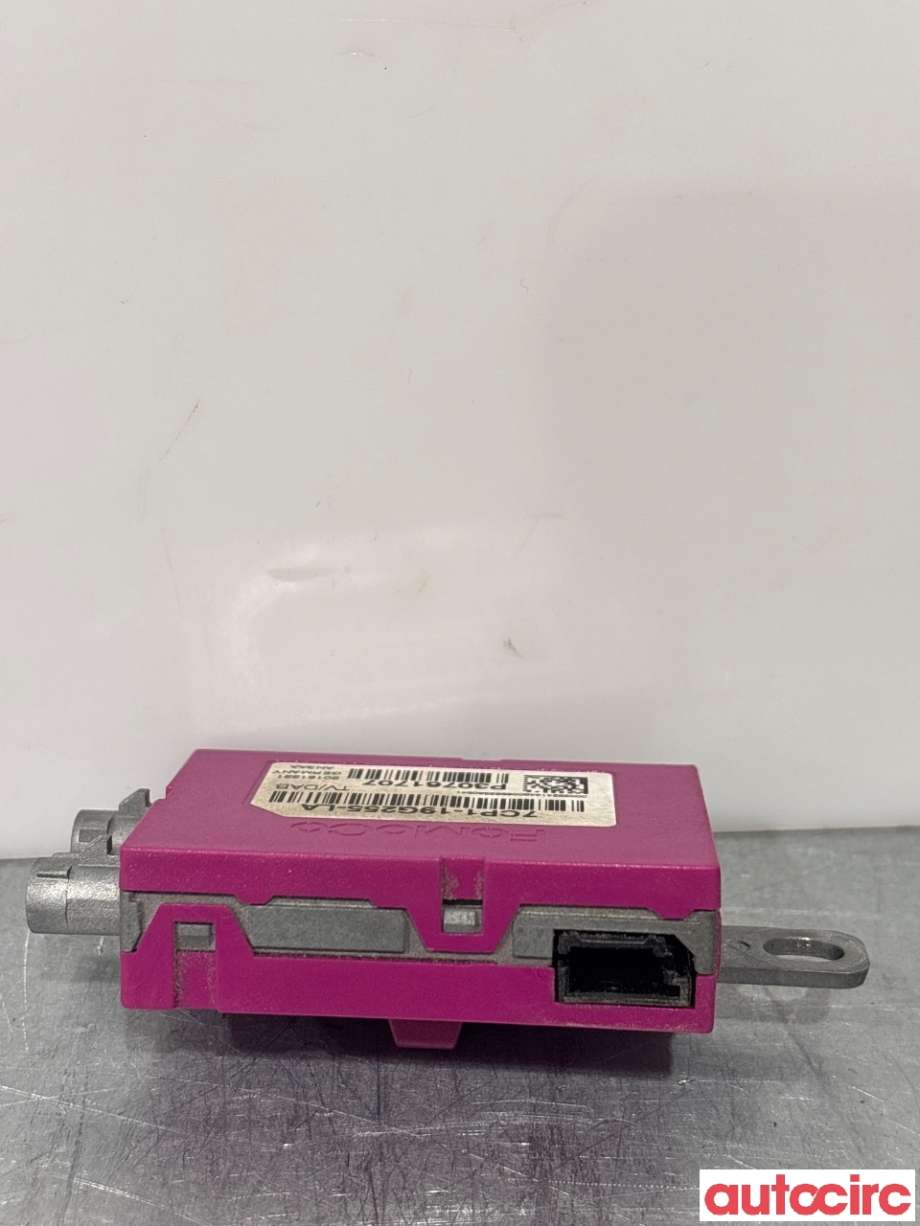 Antenne forsterker til Volvo V60/V60 CC 2013-2018 (Type I, Fase 2)  (VOLVO|30761707|)