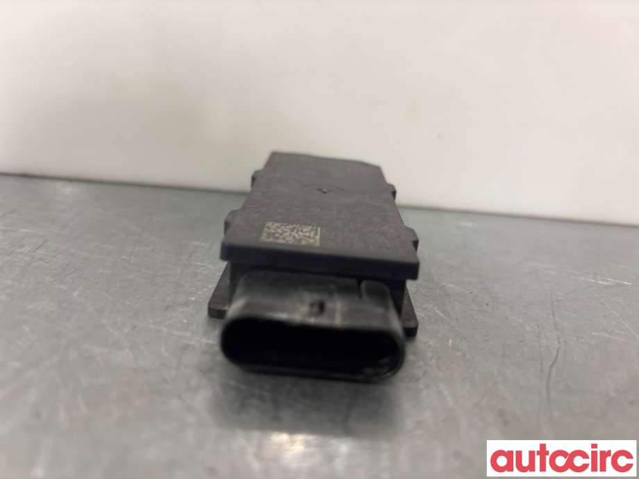 Diverse deler til VW ID.3 2020-->>  (VOLKSWAGEN|5WA962133D|)