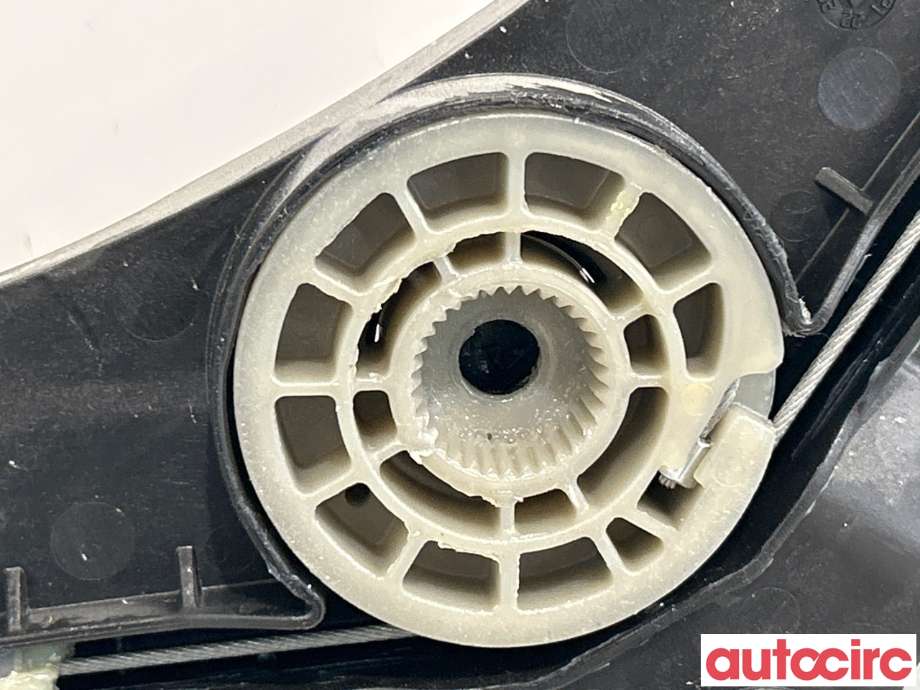 Ruteheis til VW Caddy 2020-->> (Type IV)  (VOLKSWAGEN|2K7837461A|)