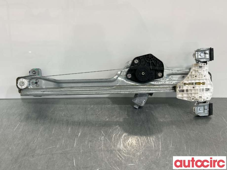 Ruteheis venstre bak til Chevrolet Silverado 2014-2018 (GMC||0130822897|98840-K2111)