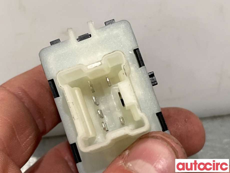 Bryter ruteheis til Nissan NV400 2012-->>  (NISSAN|2556100Q0M||254218614R)
