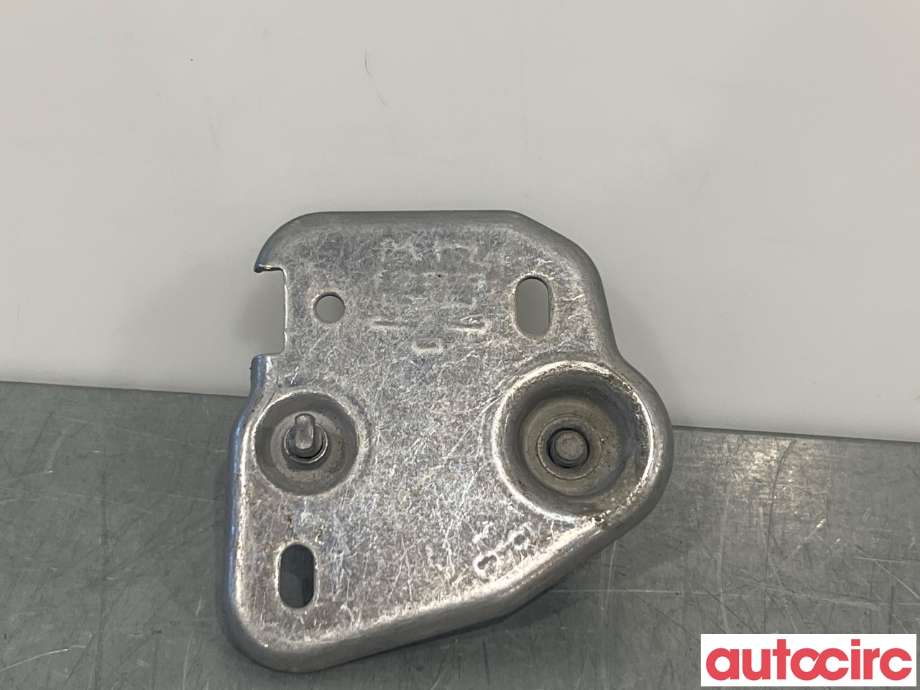 Diverse deler til VW Caddy 2020-->> (Type IV)  (VOLKSWAGEN|3V0823186A|)