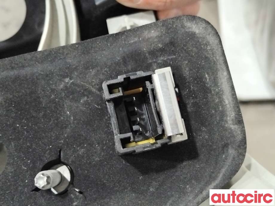 Baklykt venstre til Peugeot 508 2011-2014 (Type I, Fase 1)  (PEUGEOT|6350LY||9686779580)