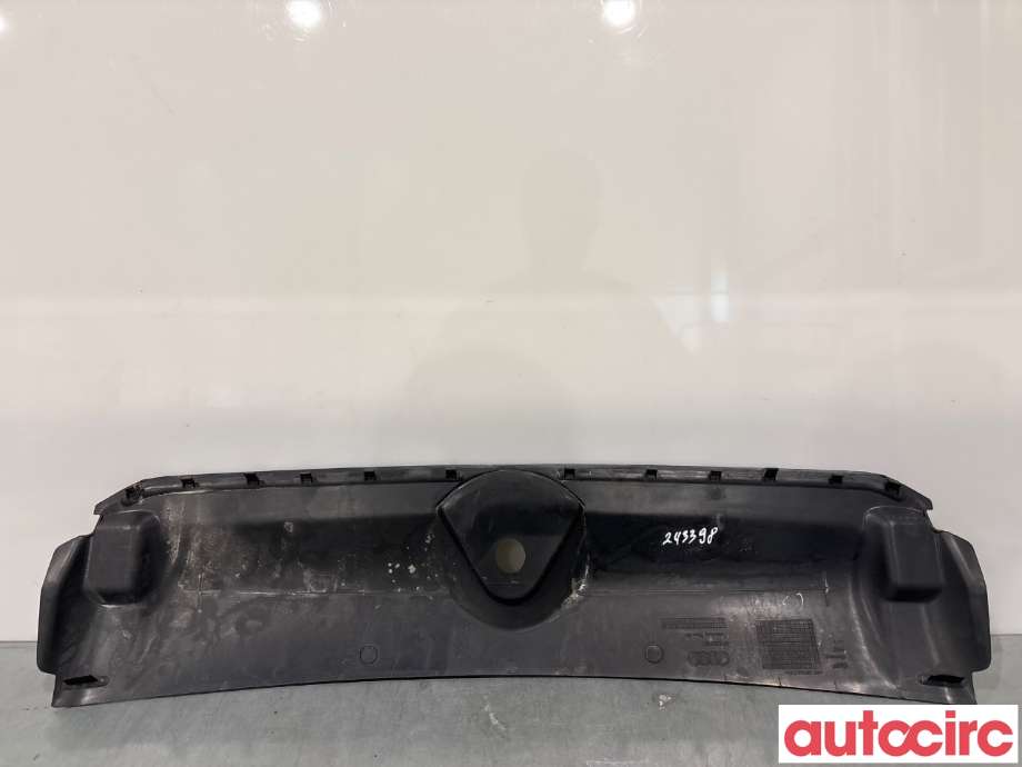 Diverse deler til Audi A4 2015-2019 (Type V, Fase 1) (B9) (B9) (AUDI|8W0807081|)