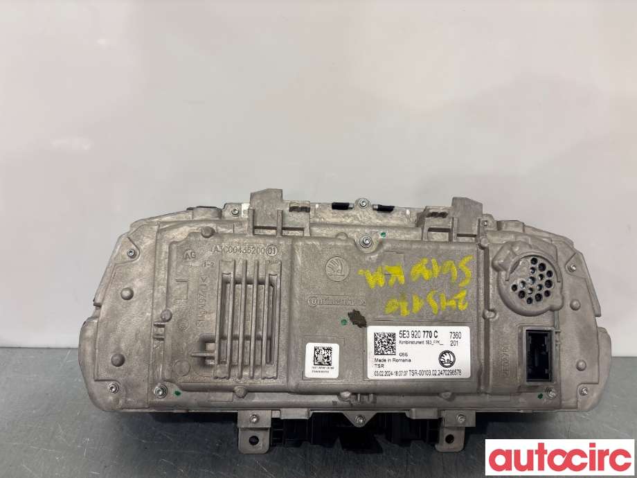 Instrumentpanel til Škoda Octavia 2020-->> (Type IV)  (SKODA|5E3920770C|)