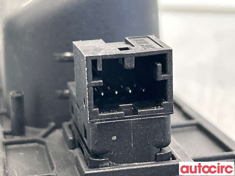 Diverse deler til VW Caddy 2020-->> (Type IV)  (VOLKSWAGEN|2K7962109|2K7843641H|2K7843641F)