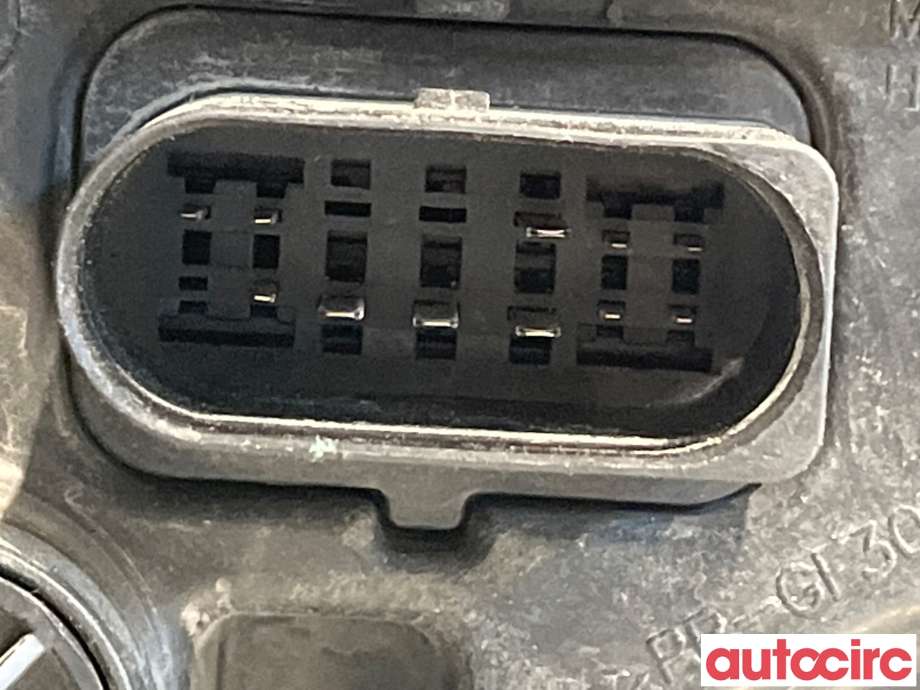 Frontlykt venstre halogen til VW e-Golf 2014-2017 (Fase 1) (VOLKSWAGEN|5GE941773|5GE941035)