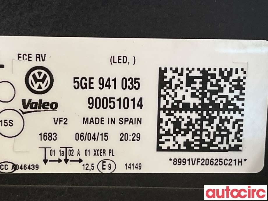 Frontlykt venstre halogen til VW e-Golf 2014-2017 (Fase 1) (VOLKSWAGEN|5GE941773|5GE941035)