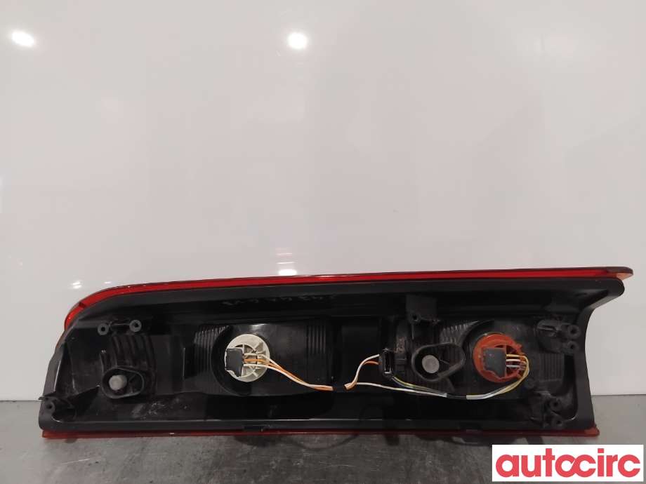 Baklykt venstre til Opel Vivaro B 2014-2019 (OPEL|93867974||265556737R)