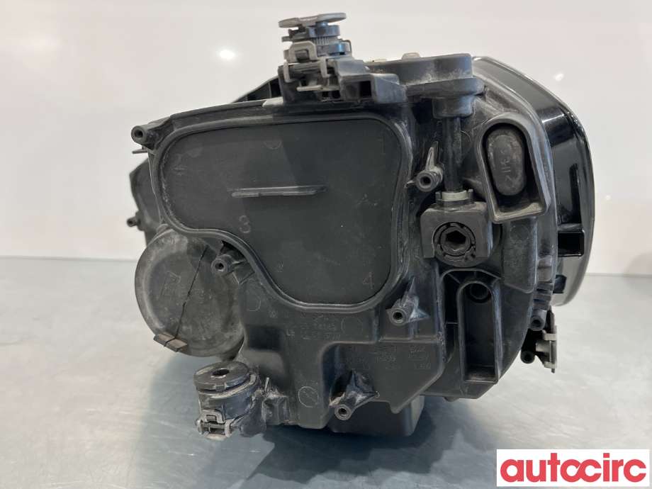 Frontlykt høyre halogen til VW e-Golf 2014-2017 (Fase 1)  (VOLKSWAGEN|5GE941774|5GE941036)