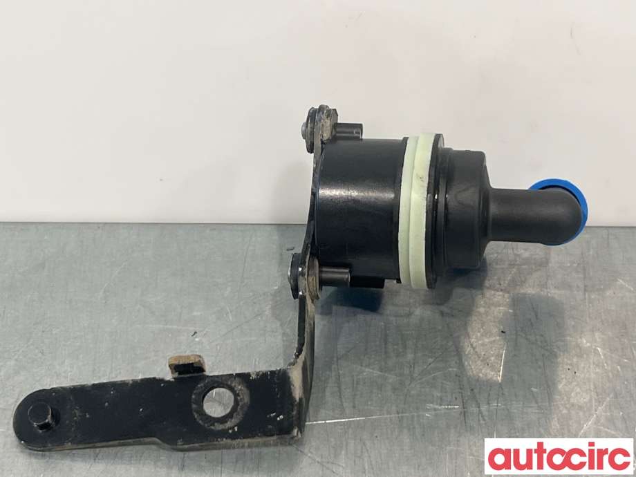 Sirkulasjonspumpe til VW Passat 2011-2015 (B7) (B7) (VOLKSWAGEN|5N0965561A|)