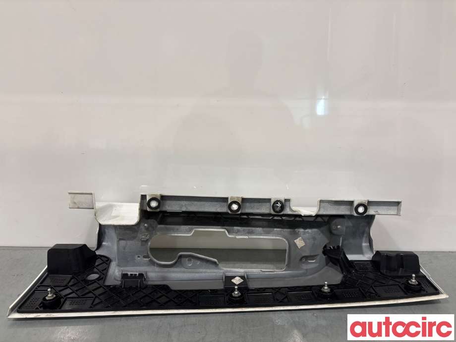 Diverse deler til Opel Vivaro B 2014-2019  (OPEL|93454133|)