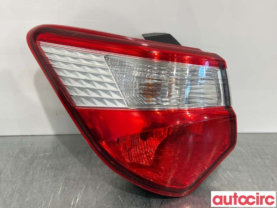 Baklykt venstre til Toyota Yaris 2014-2020 (Type III, Fase 2) (TOYOTA|815600DB61|815600DB60|)