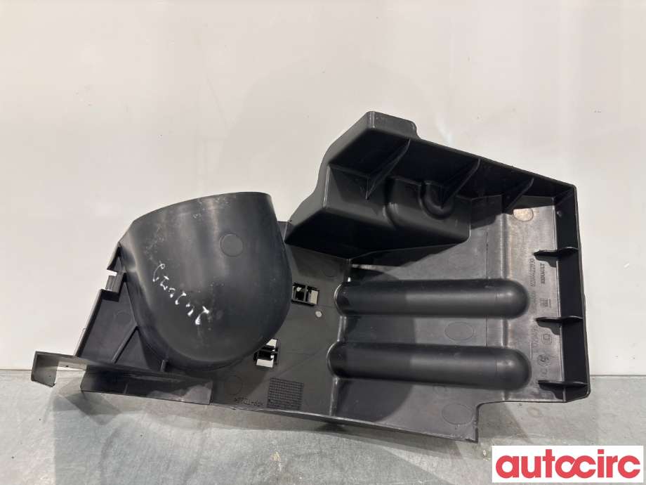 Diverse deler til Opel Vivaro A 2006-2014  (OPEL|93854605|)