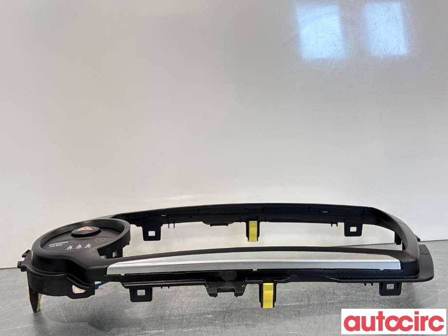 Bryter nødblink til Toyota Yaris 2014-2020 (Type III, Fase 2) (TOYOTA|839500D100|)