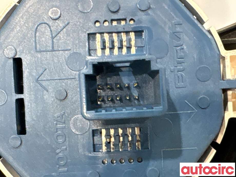 Bryter nødblink til Toyota Yaris 2014-2020 (Type III, Fase 2) (TOYOTA|839500D100|)