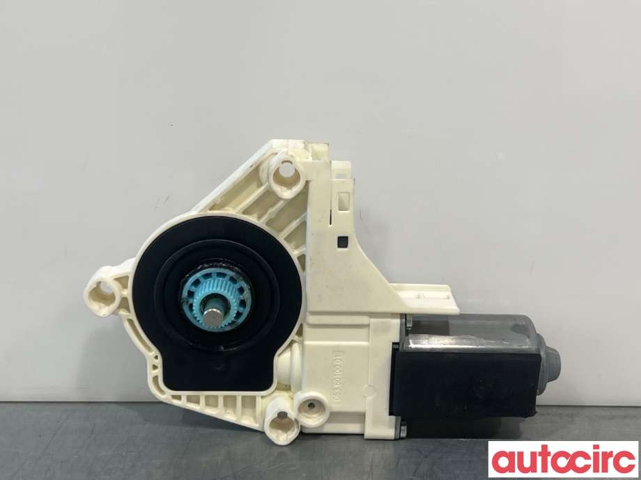 Ruteheis høyre foran til Audi A4, 2007-2014 (Type IV) (B8) (B8) (AUDI|8T0959802B)