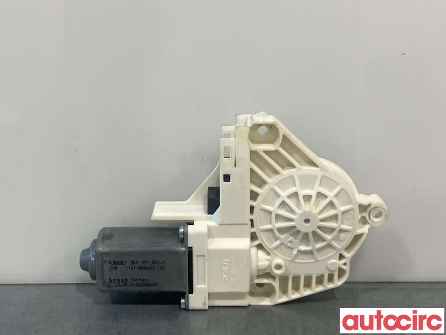 Ruteheis høyre foran til Audi A4 2007-2014 (Type IV) (B8) (B8) (AUDI|8T0959802B||8T0959802A)