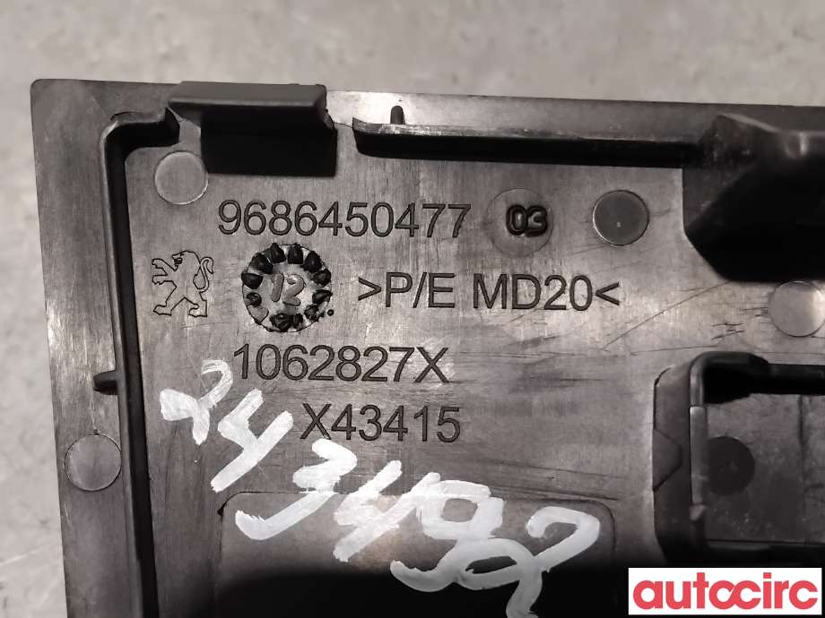 Diverse deler til Peugeot 508 2011-2014 (Type I, Fase 1)  (PEUGEOT|825276||9686450477)