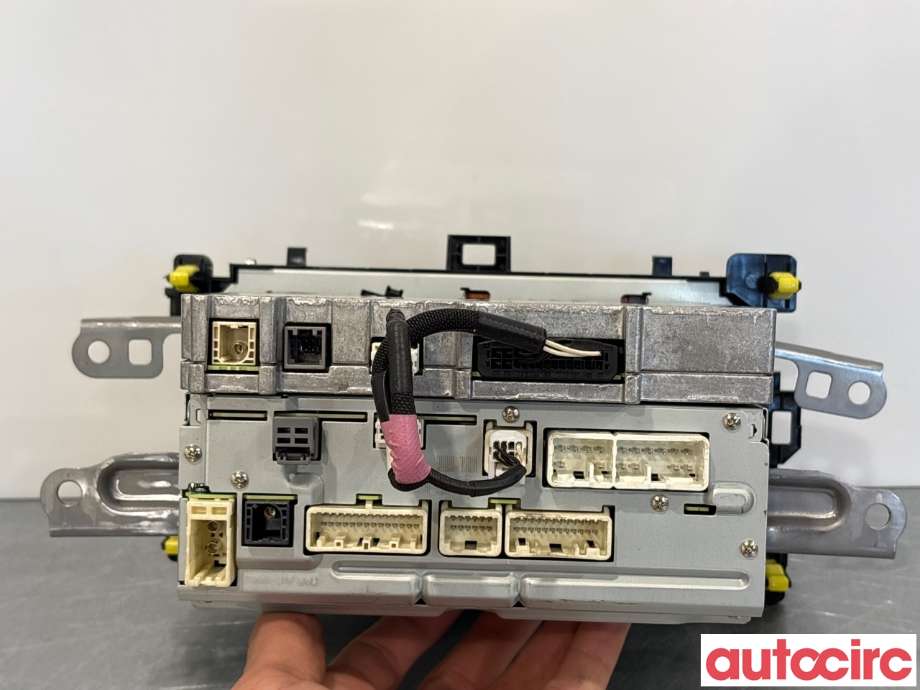 Bilstereo navigasjon til Toyota Yaris 2014-2020 (Type III, Fase 2) (TOYOTA|861400D230|138000-4850E101|86140-0D230)