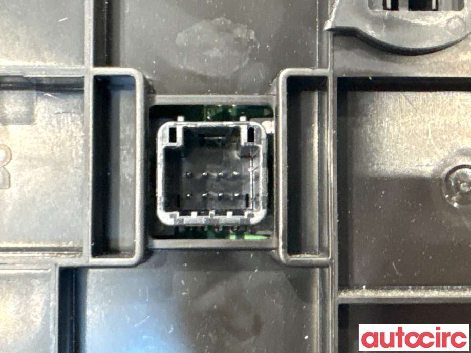 Varmeapparat betjening til Toyota Yaris 2014-2020 (Type III, Fase 2)  (TOYOTA|559000D800C1||559000D800C3)