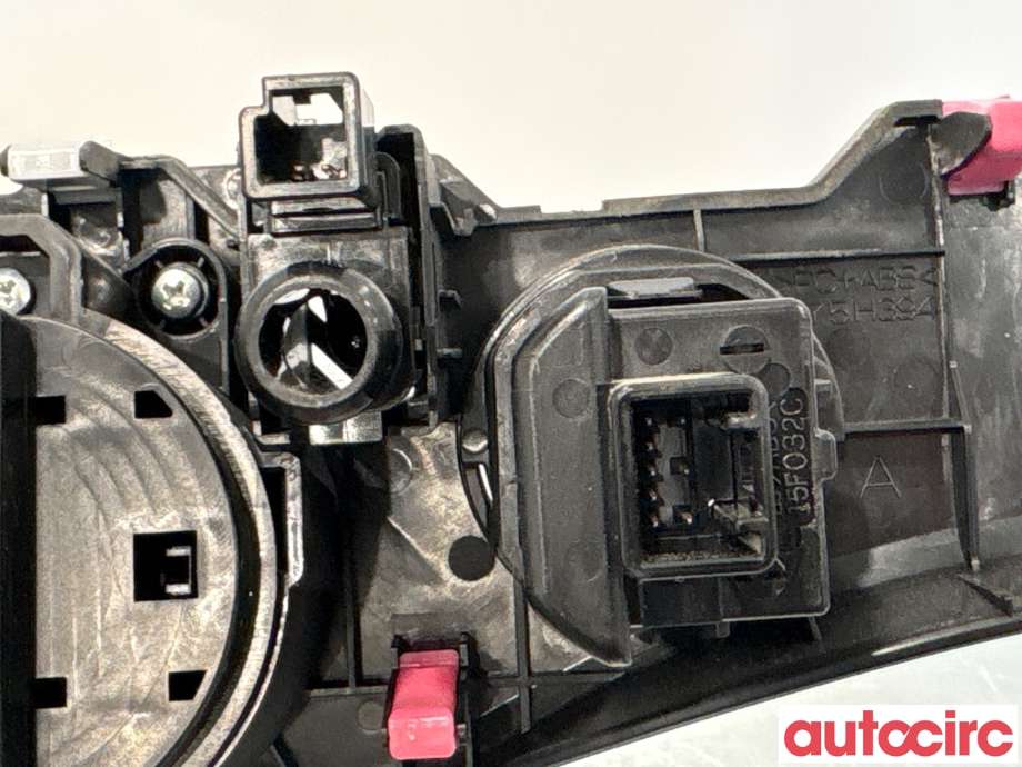 Varmeapparat betjening til Toyota Yaris 2014-2020 (Type III, Fase 2)  (TOYOTA|559000D800C1||559000D800C3)