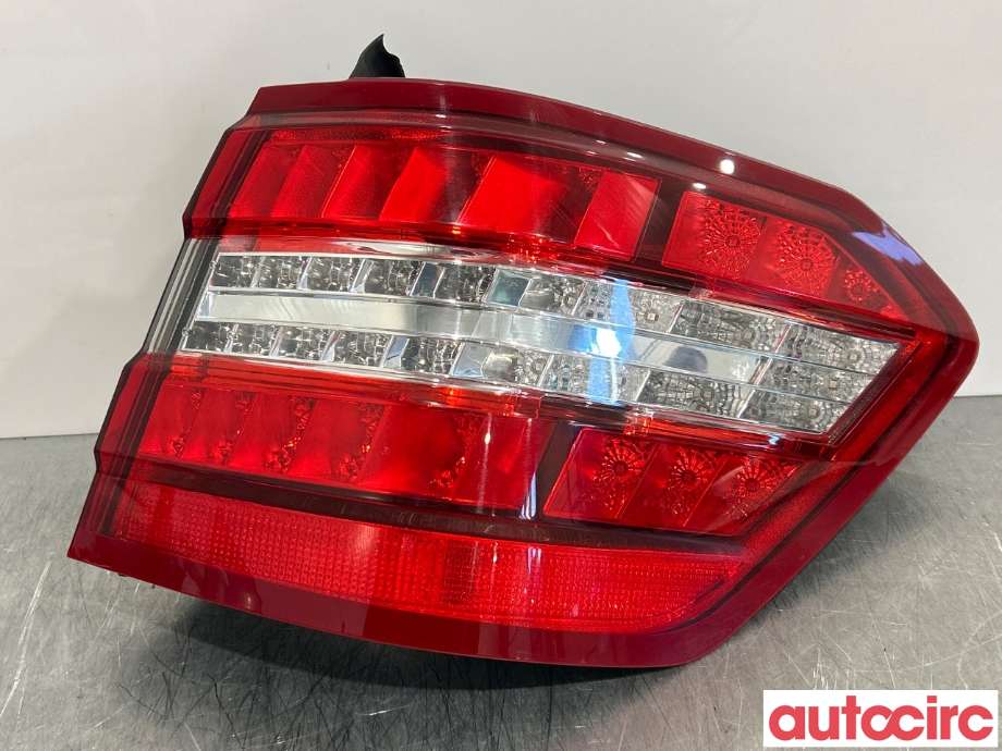 Baklykt høyre til Mercedes E-Klasse 2009-2013 (Fase 1) (W212) (W212) (MERCEDES|A2128204064|)