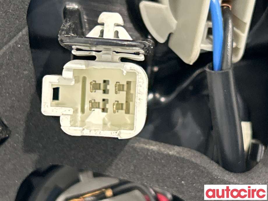 Baklykt høyre til Toyota Yaris 2014-2020 (Type III, Fase 2) (TOYOTA|815500DB61|815500DB60|)