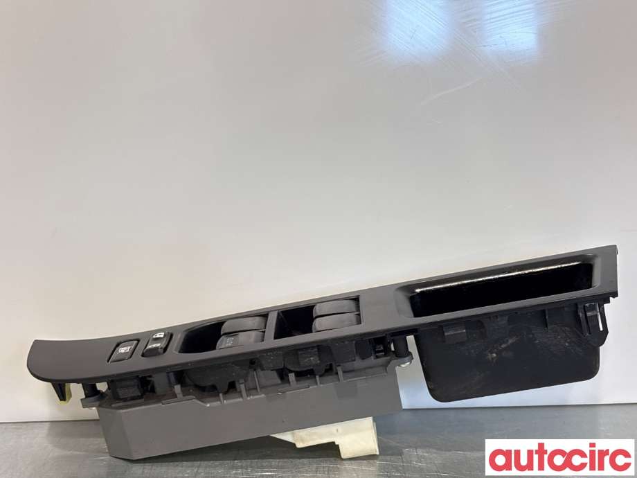 Bryter ruteheis til Toyota Yaris 2014-2020 (Type III, Fase 2) (TOYOTA|8482002320|)