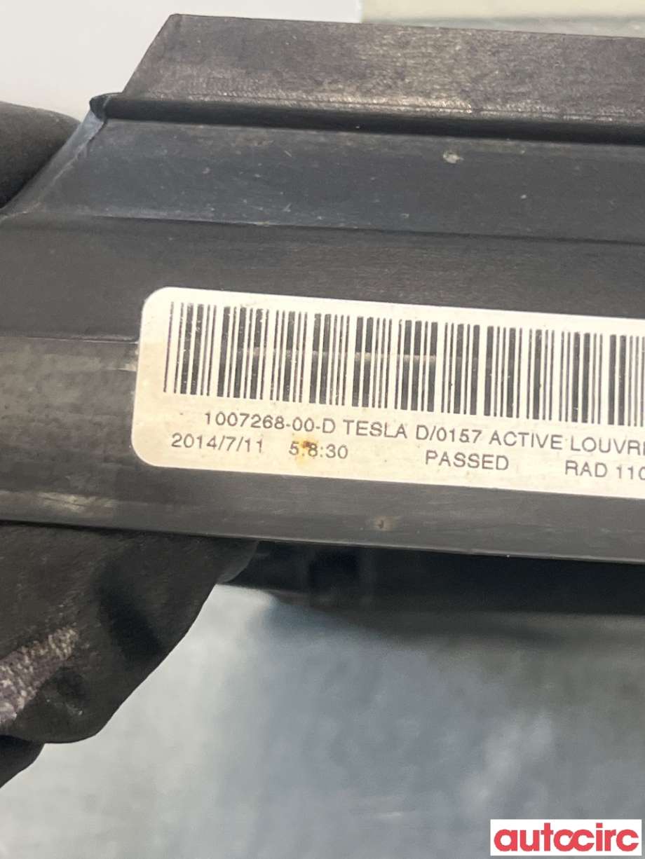 Grill venstre til Tesla Model S 2013-2016 (Fase 1)  (TESLA|1007268-00-G||1007268-00-D)