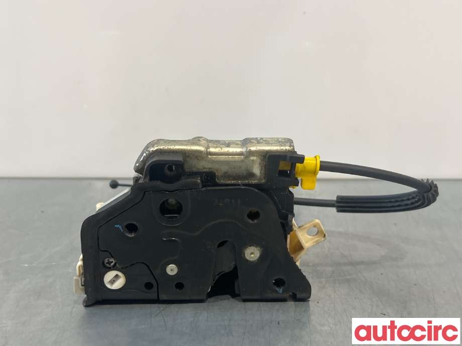 Låsekasse høyre foran til Audi A4 2007-2014 (Type IV) (B8) (B8) (AUDI|8J1837016E||8J1837016C)