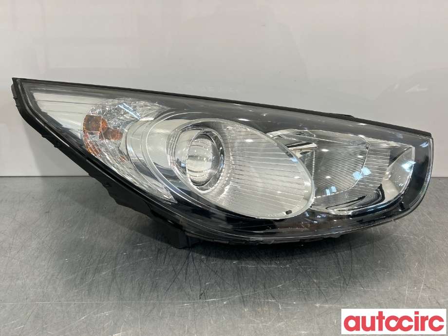 Frontlykt høyre halogen til Hyundai Ix35 2010-2015 (HYUNDAI|92102 2Y000|)