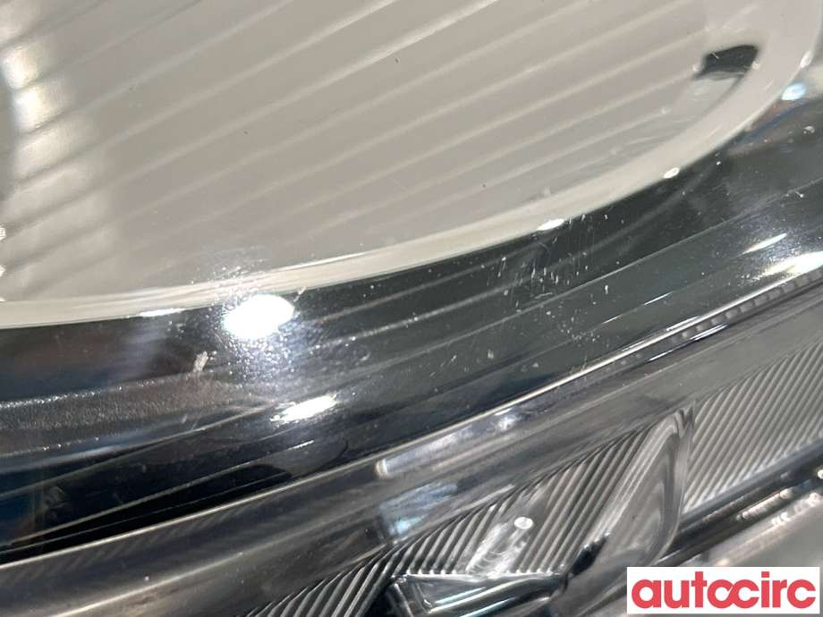 Frontlykt høyre halogen til Hyundai Ix35 2010-2015 (HYUNDAI|92102 2Y000|)