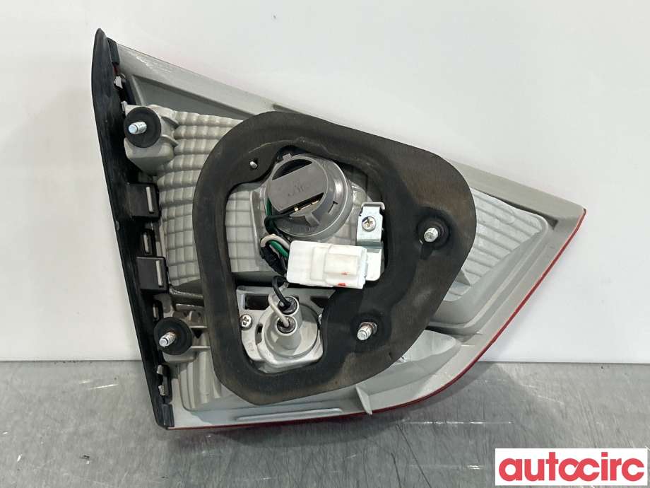 Baklykt høyre indre til Hyundai Ix35 2010-2015  (HYUNDAI|924062Y000)