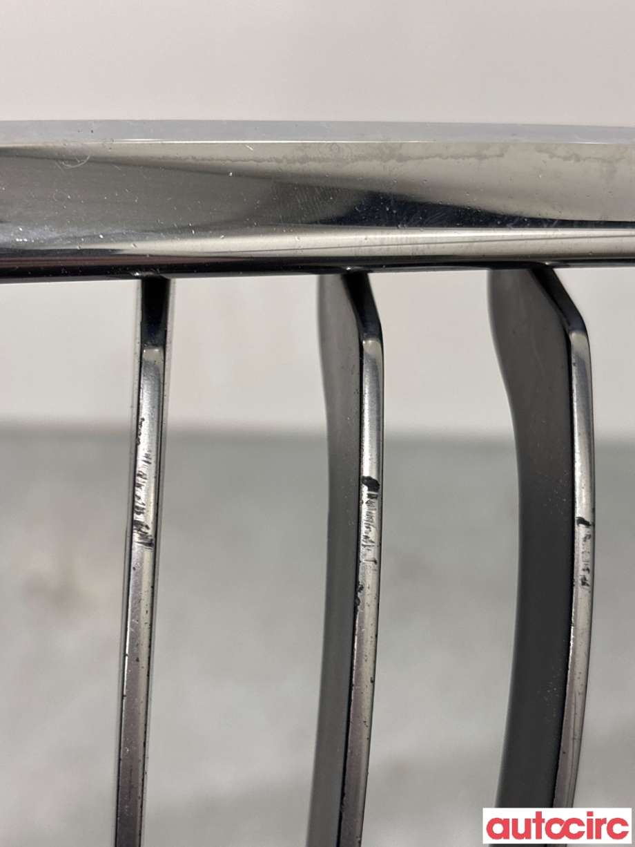 Grill venstre til BMW 3-Serie 2005-2011 (E90/E91/E92/E93) (E90/E91/E92/E93) (BMW|51137201969|)