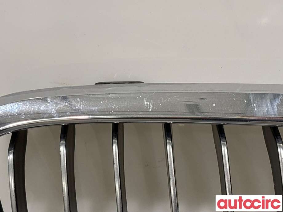 Grill høyre til BMW 3-Serie 2005-2011 (E90/E91/E92/E93) (E90/E91/E92/E93) (BMW|51137201970|)