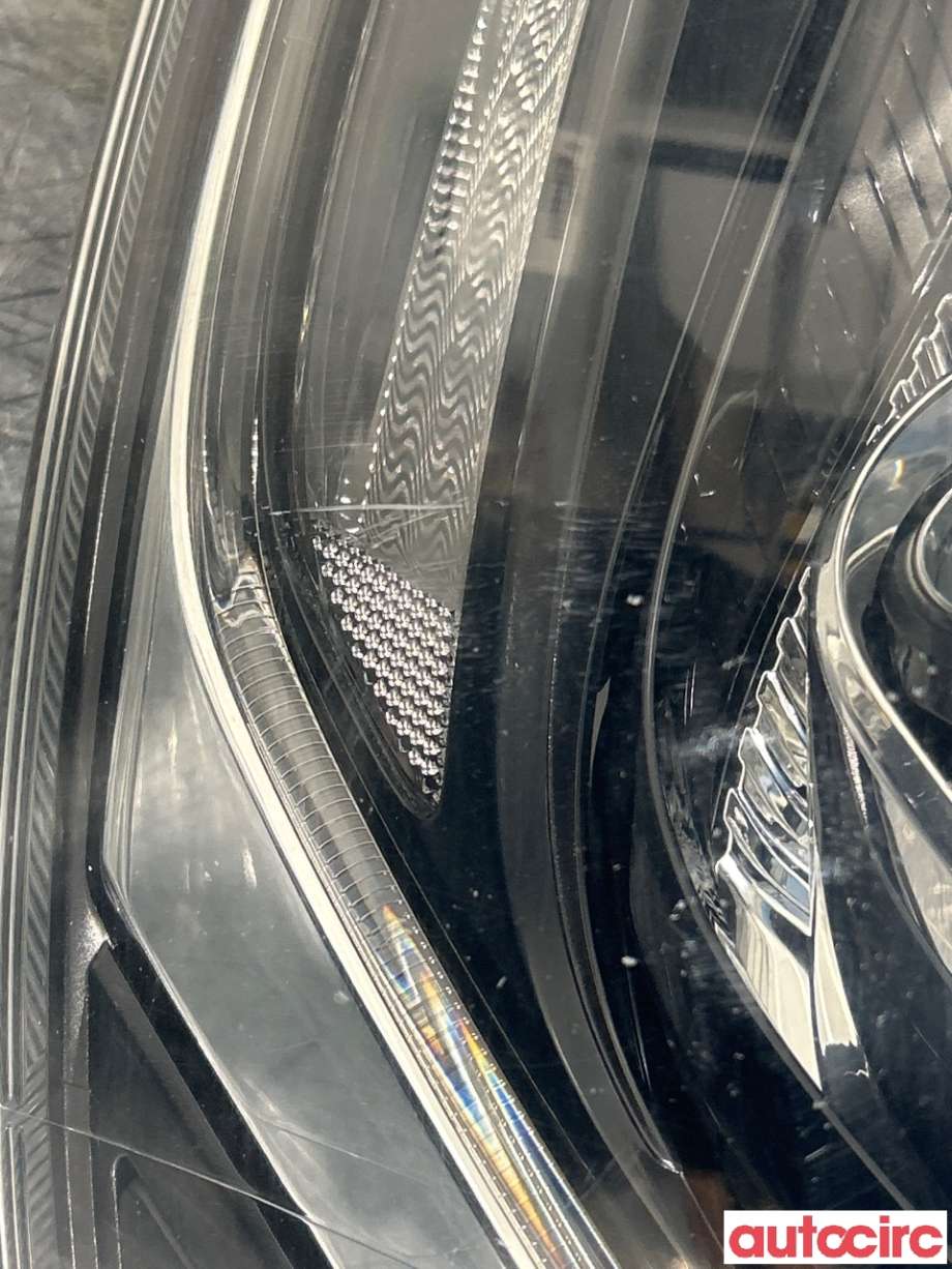 Frontlykt venstre halogen til Ford Transit Courier 2018-2023 (Type I, Fase 2) (FORD|2382914||KK31-13W030-DD)