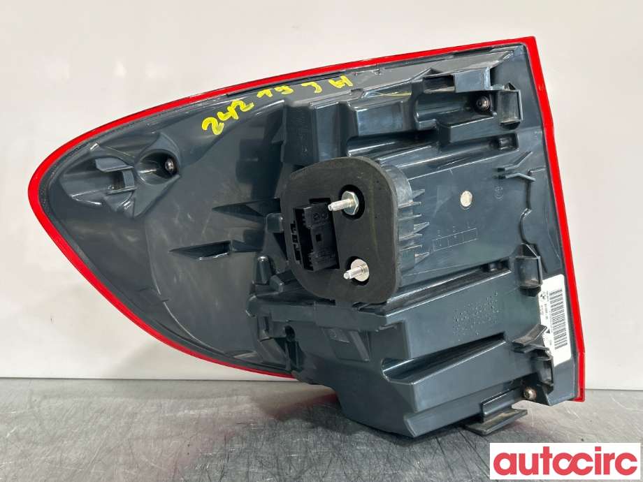 Baklykt høyre til BMW X5 2013-2018 (F15) (F15) (BMW|63217470886|10018610|7470886-01)