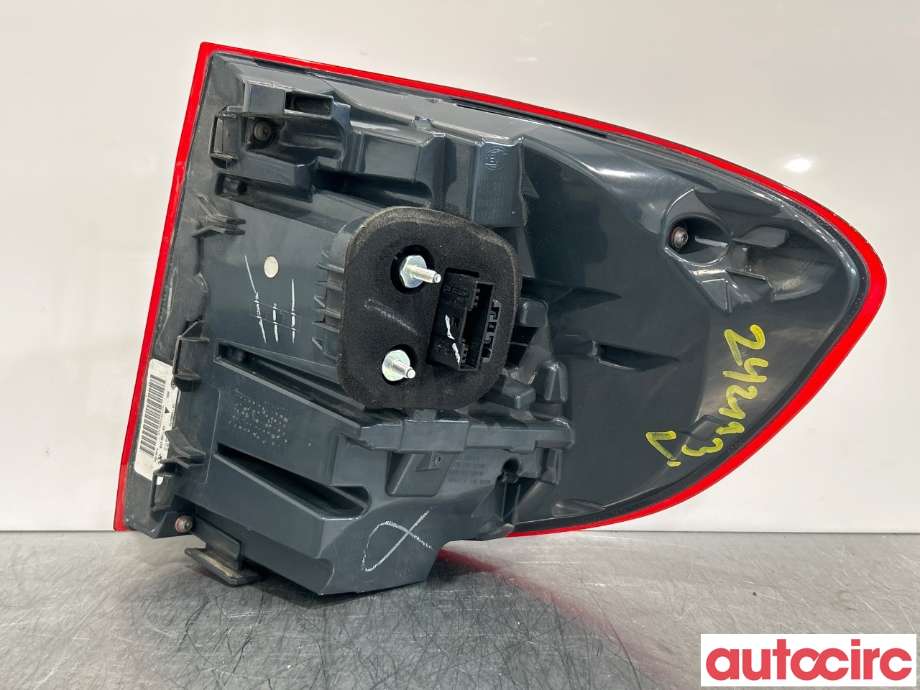 Baklykt venstre til BMW X5 2013-2018 (F15) (F15) (BMW|63217470885|10018610|7470885-01)