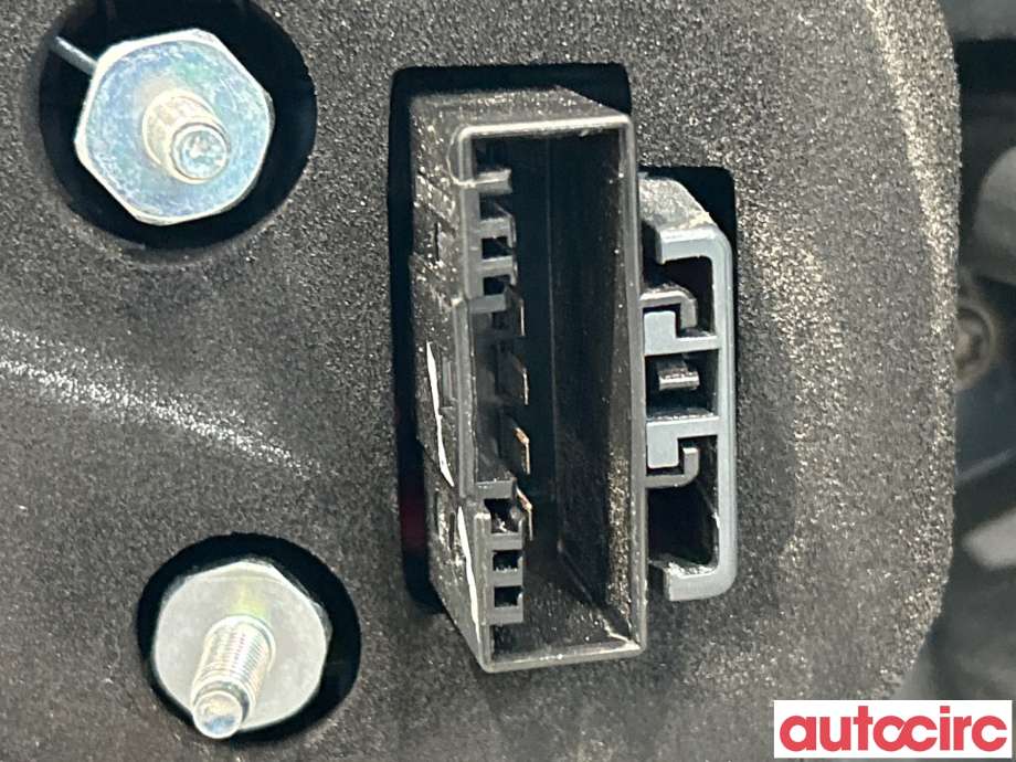 Baklykt venstre til BMW X5 2013-2018 (F15) (F15) (BMW|63217470885|10018610|7470885-01)