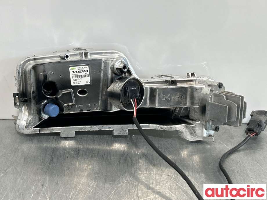 Frontlykter til Volvo V60/V60 CC 2013-2018 (Type I, Fase 2)  (VOLVO|31420396|89250222)