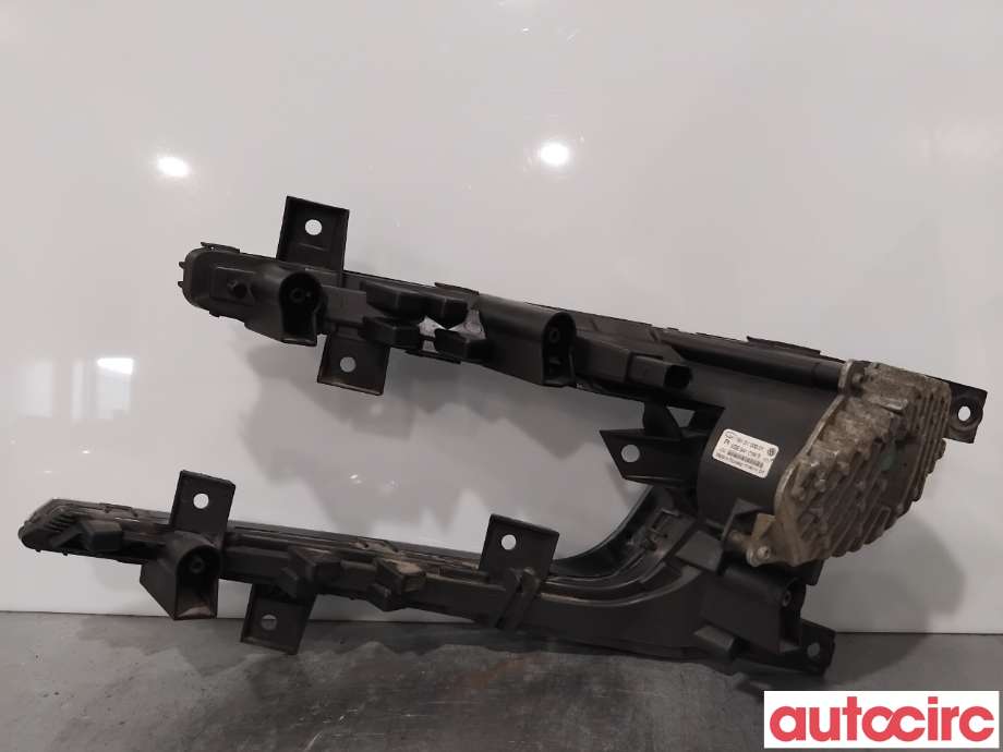 Tåkelykt høyre foran til VW e-Golf 2014-2017 (Fase 1) (VOLKSWAGEN|5GE941056B|7910100001)