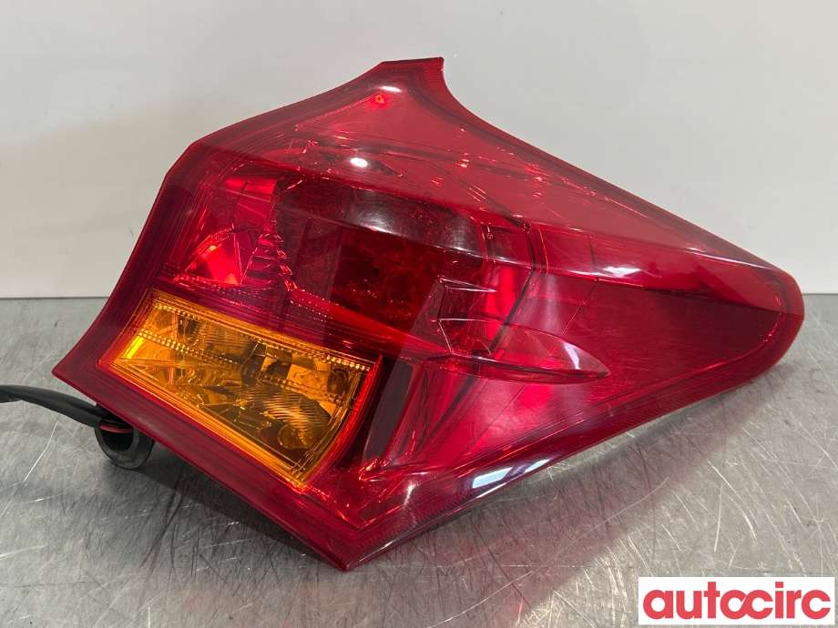 Baklykt høyre til Toyota Auris 2013-2015 (Type II, Fase 1) (TOYOTA|8155102730||81556-02730)