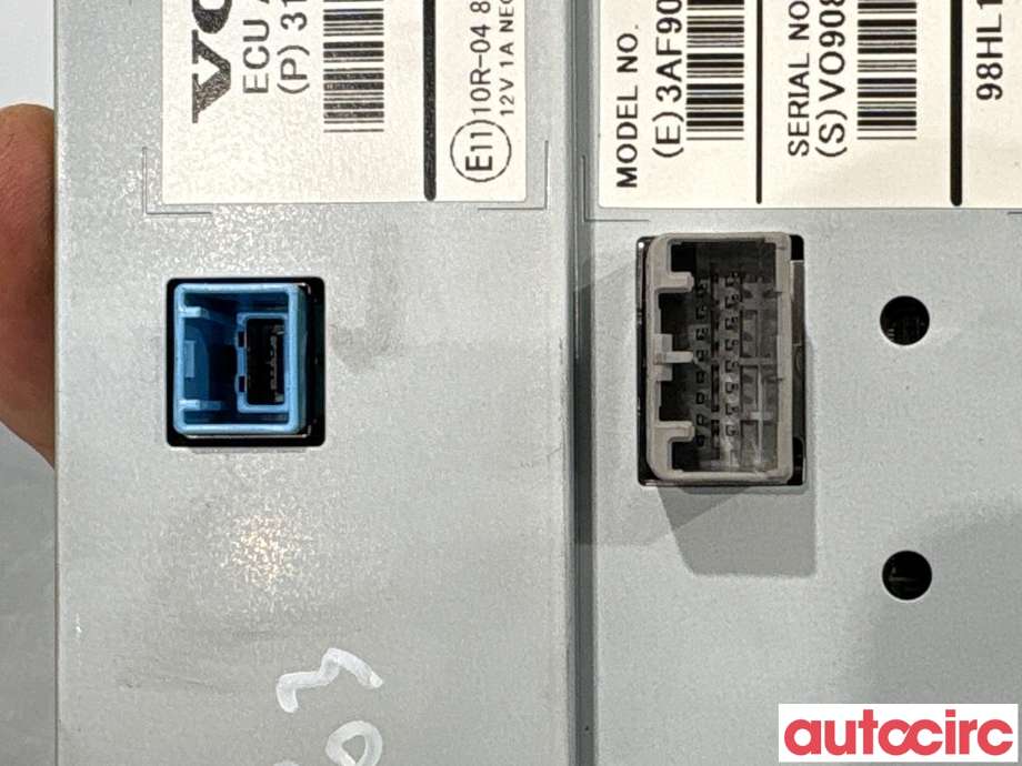 Multimedia display (MCU - Media Controller Unit) til Volvo XC70 2014-2016 (Type II, Fase 2)  (VOLVO|36011331|3AF908C|31382906)